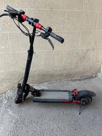 Продам самокат Kugoo kirin m4 pro