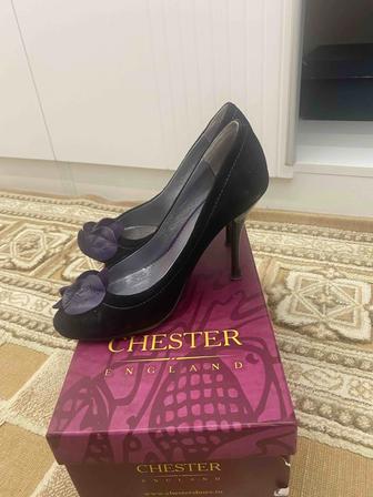 Продам женские туфли