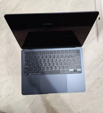 MacBook Air M3 16/256 16 циклов