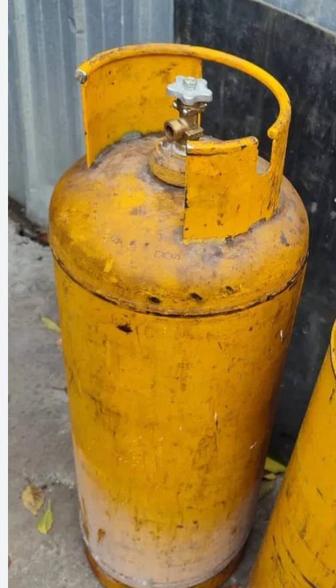 Баллоны газовые желтые