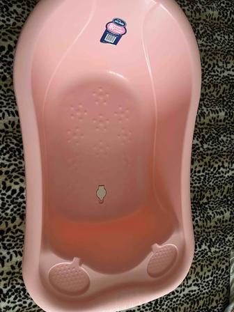 Продам ванночку детскую