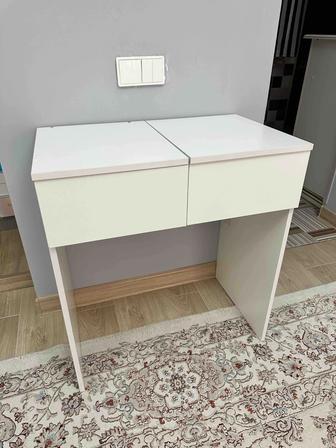 Продам трюмо