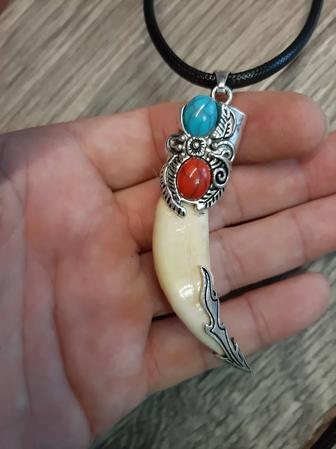 Клык волка амулет оберег.