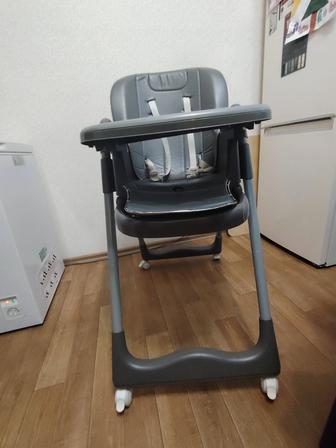 Продам стульчик для кормления