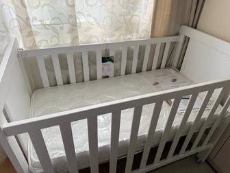 Продам новую испанскую кроватку Micuna, высота матраса регулируется