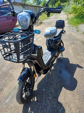 Продам электросамокат