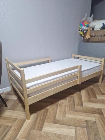 Кровать детская