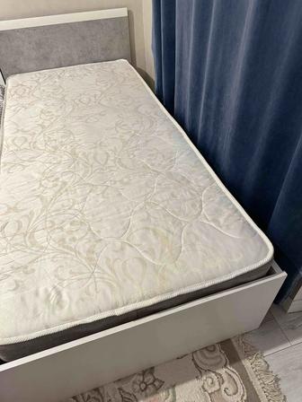 Отдам даром кровать