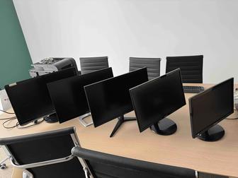 Продам 5 рабочих мониторов , кресло и принтер , цена за все оптом.