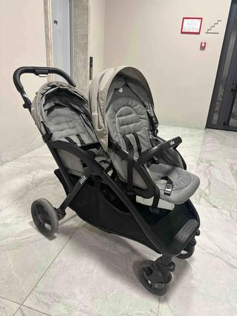 Коляска для двойни или для погодок