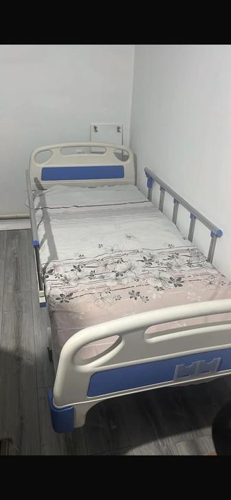 Медицинская кровать