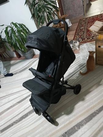 Продам детскую прогулочную коляску