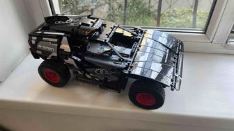 Конструктор LEGO Technic Audi RS Q e-tron 42160