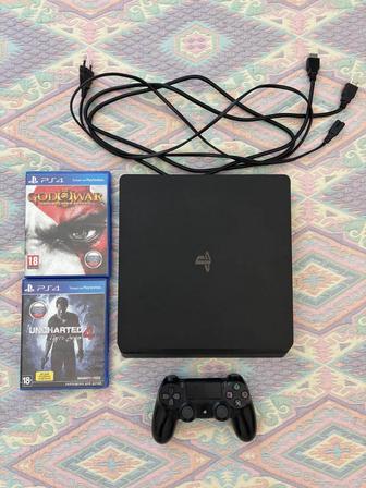 Продам PS4 Slim