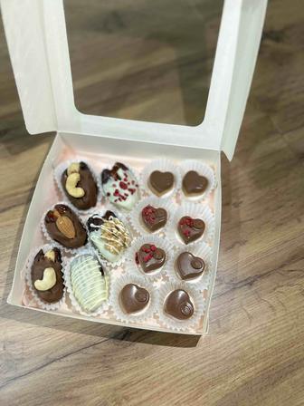 Финики в шоколаде