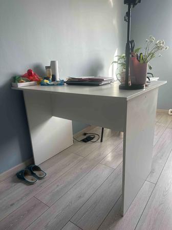 Стол для офиса