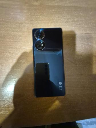 ZTE blate v50 5g 256gb