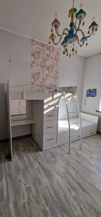 Двухъярусная кровать