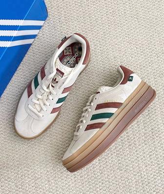 Кроссовки Adidas gazelle bold. Модель кленовый лист