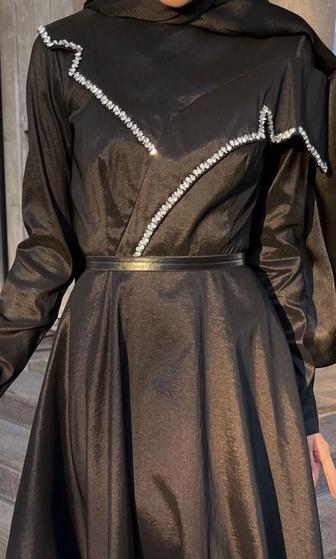 Продам новое платье