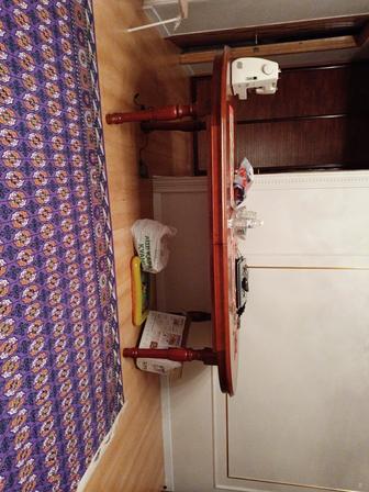 Столь со стульями