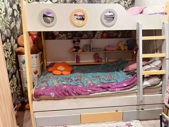 Кровать двухъярусная-трехярусная