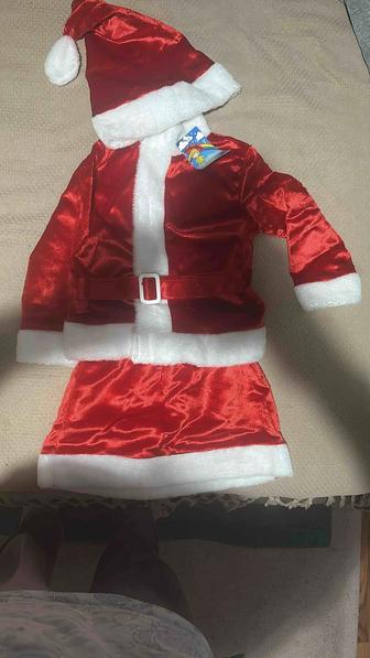 Продам детский новогодний костюм санты