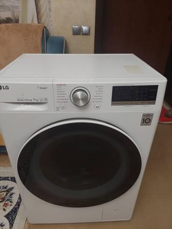 Продам стиральную машину LG хорошем состоянии белый цвет