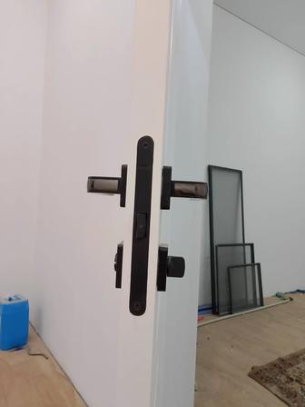 Установка межкомнатных дверей