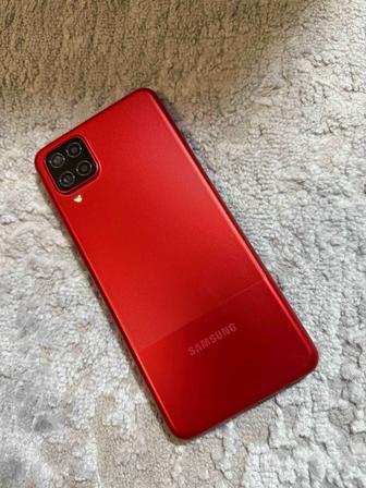 Продам телефон