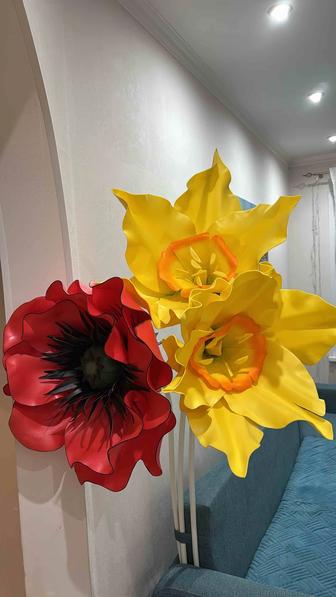 Цветы для входной группы или фотозоны