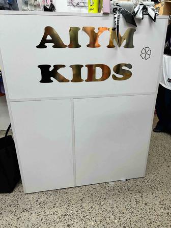 Продам ресепшн для магазина/офиса.
Состояние отличное, прочный материал