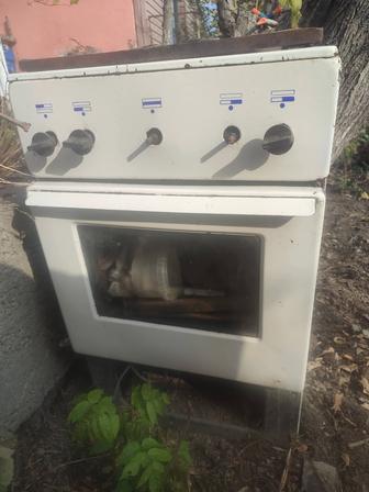 Газовая плита продам