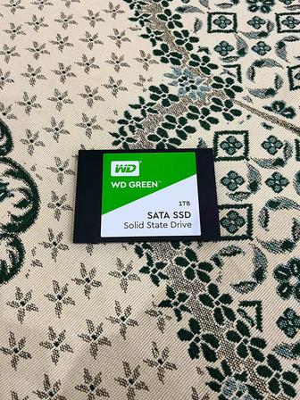 Жесткий диск ssd hdd