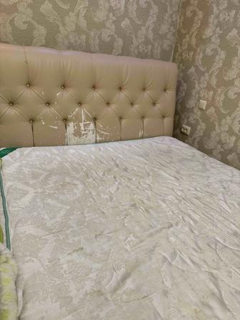 Продам двуспальную кровать