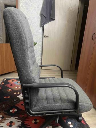 Продам рабочий стул