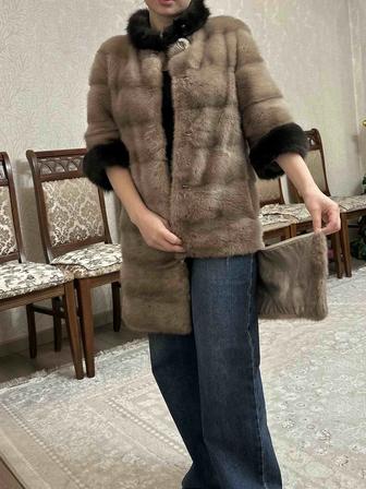 Продам норковую шубу, рукава и воротник из меха соболя