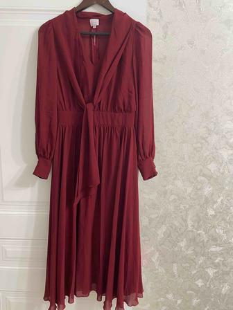 Вечерний платье в хорошем состоянии