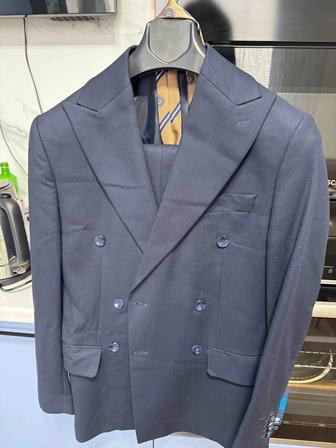 Мужской костюм на выпускной