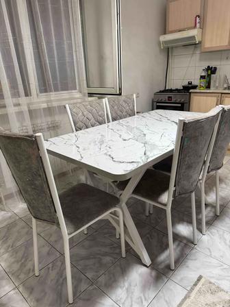 Продам стол и стулья