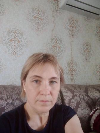 ИЩУ работу по уборке квартир домов служеб помещения.