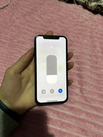 Продам Айфон XS 64gb