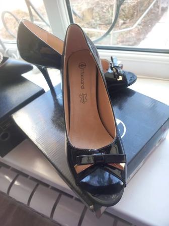 Туфли вечерние новые.