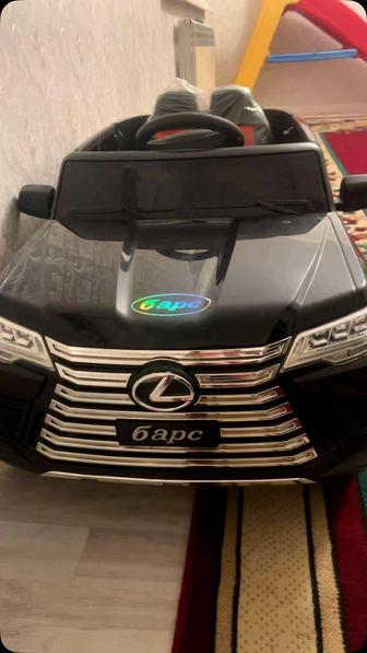 Машинка детская