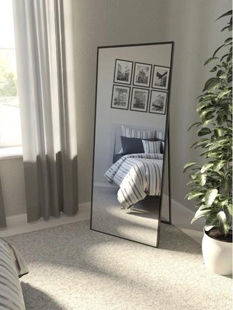Напольное зеркало