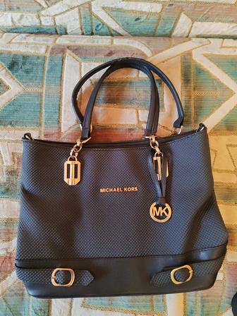 Продам сумку Michael Kors