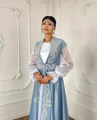 Платье