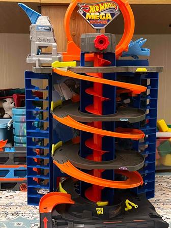 Продам гараж hot wheels