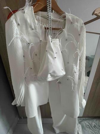 Брючной костюм