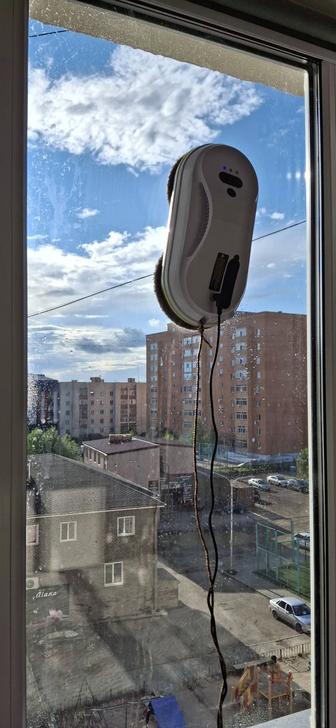 Аренда робота мойщика окон и зеркал